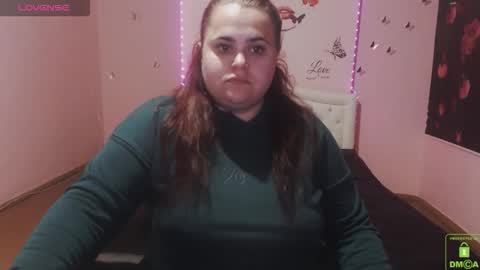 mira_cle_ online show from April 23, 8:11 am