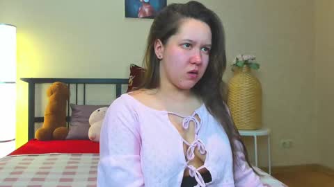 Snapshot of mira_karter chatting on February 15, 2:26 am Mira online show from February 15, 2:26 am