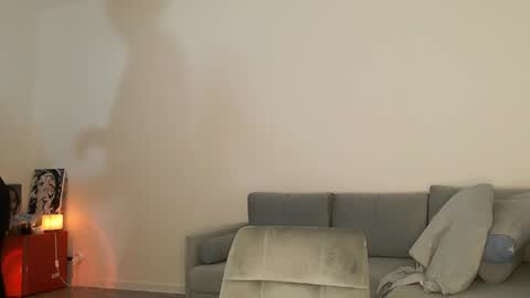 Meera online show from April 24, 8:33 pm