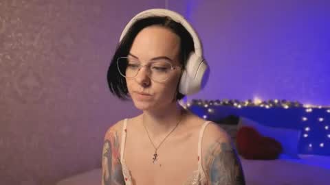 MiraSkyy online show from August 1, 9:39 pm
