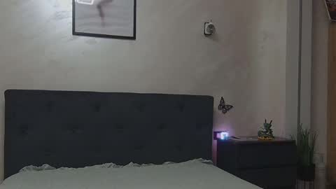 miriam04 online show from April 22, 9:01 pm