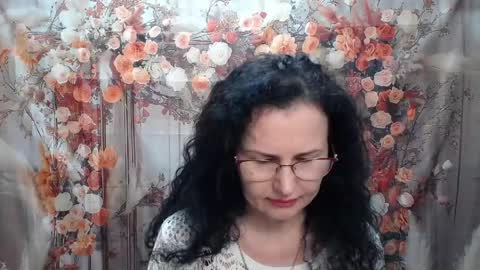 Miroslava Happi online show from April 20, 6:05 am