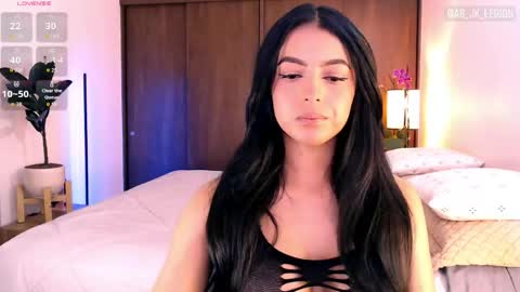 Eliza online show from May 22, 3:32 pm