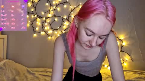 MisaMew online show from January 18, 9:05 am