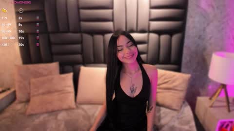 mishell_1 online show from December 15, 11:48 am