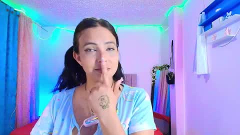 misofialeal online show from February 7, 7:07 pm