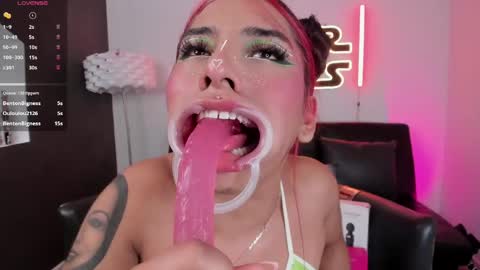 Allison online show from April 25, 1:14 pm