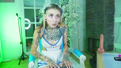 miss___angel online show from April 22, 10:56 am