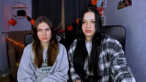 miss__ella online show from October 20, 6:16 am