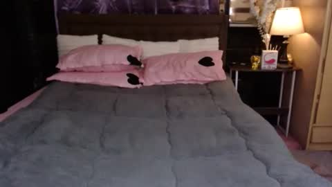 miss angelic15 online show from April 23, 3:47 am