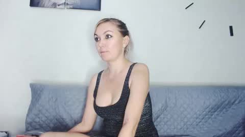 miss_blonde1 online show from April 26, 1:42 pm