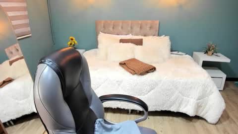 Cataleya online show from October 25, 12:13 pm