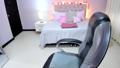 Cataleya online show from April 25, 1:41 pm