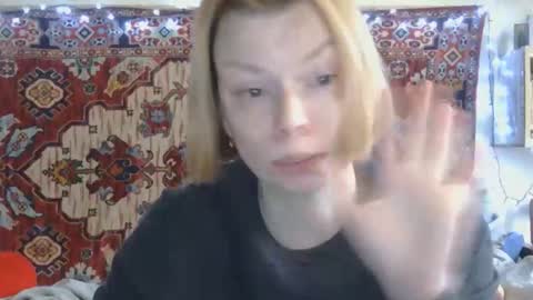 Elis online show from April 22, 11:07 am