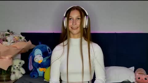 Snapshot of miss_emily_miller chatting on October 13, 5:59 pm Emily online show from October 13, 5:59 pm