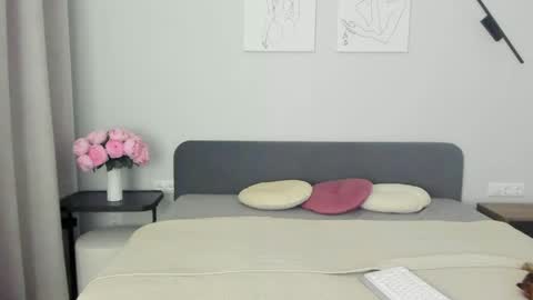 Emily online show from April 14, 12:00 am