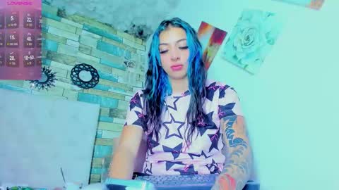 Snapshot of miss_evans_ chatting on October 6, 3:45 am miss_evans_ online show from October 6, 3:45 am