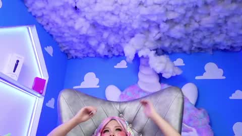 Keisi online show from April 25, 6:38 pm