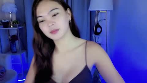 miss_kyrstyn online show from May 14, 5:30 pm