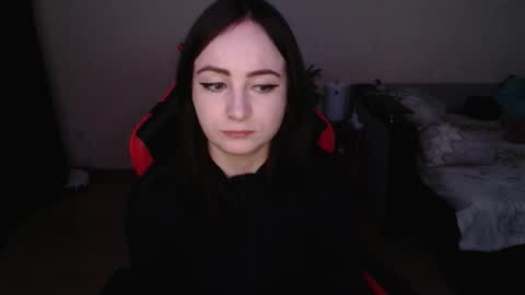 Snapshot of miss_laralynne chatting on October 31, 3:49 pm miss_laralynne online show from October 31, 3:49 pm