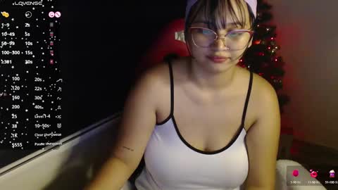 Snapshot of miss_ly_ chatting on December 26, 9:47 pm ly independent model online show from December 26, 9:47 pm