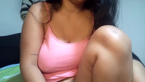 Snapshot of miss_ly_ chatting on February 21, 8:39 am ly independent model online show from February 21, 8:39 am