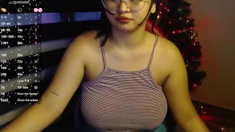 Snapshot of miss_ly_ chatting on December 24, 12:55 pm ly independent model online show from December 24, 12:55 pm