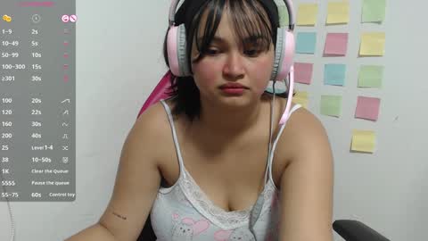 Snapshot of miss_ly_ chatting on January 26, 10:02 pm ly independent model online show from January 26, 10:02 pm
