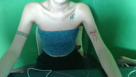 miss_mailyn online show from October 22, 8:30 am