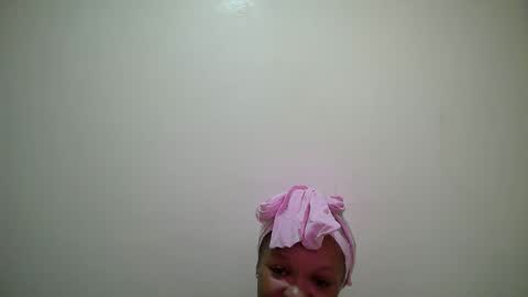 miss_rihanna2 online show from April 21, 10:11 am