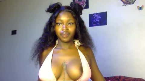 Snapshot of miss_sexyyy chatting on October 14, 9:17 pm miss_sexyyy online show from October 14, 9:17 pm