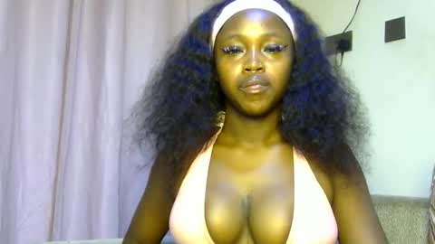 Snapshot of miss_sexyyy chatting on October 18, 12:57 am miss_sexyyy online show from October 18, 12:57 am