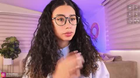 Amy Olivera online show from April 22, 12:57 pm