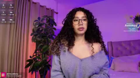 Amy Olivera online show from September 29, 1:05 pm