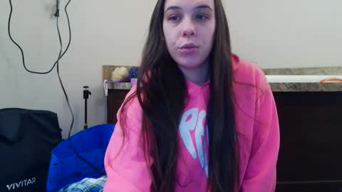 Bella online show from March 2, 3:52 pm