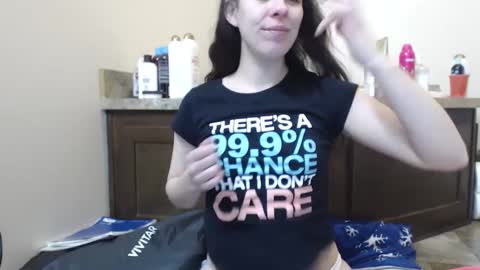 Snapshot of miss_sunshine01 chatting on February 20, 12:08 am Bella online show from February 20, 12:08 am