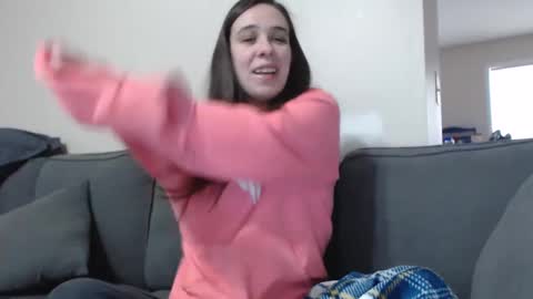 Snapshot of miss_sunshine01 chatting on February 27, 2:43 pm Bella online show from February 27, 2:43 pm