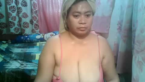 Snapshot of miss_v0lcan0 chatting on February 8, 10:39 am miss v0lcan0 online show from February 8, 10:39 am