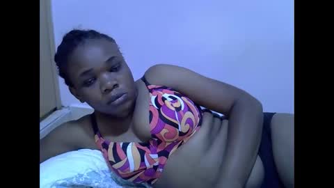 miss_velour online show from April 19, 6:32 pm