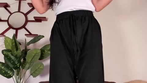 Miss Veronica online show from March 27, 1:34 pm