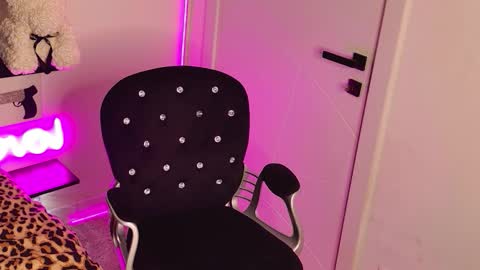 Amelia online show from January 10, 7:29 pm