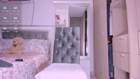 Ameliahs online show from February 20, 11:31 am