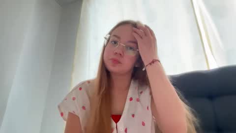 Ameliahs online show from February 3, 11:59 am