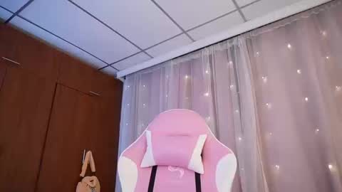 missara_ online show from January 7, 12:58 am