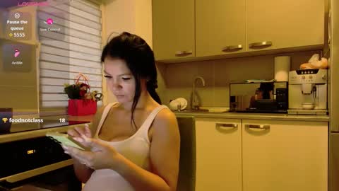 missbya online show from November 19, 6:02 am