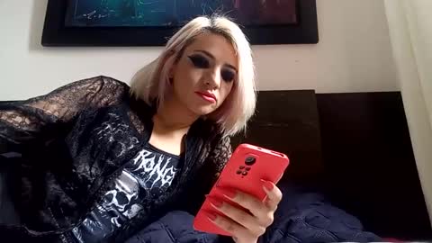 Snapshot of missdarklady chatting on October 10, 8:03 pm Missdarklady online show from October 10, 8:03 pm