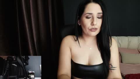 Snapshot of missdyaa chatting on September 10, 10:21 pm Miss online show from September 10, 10:21 pm