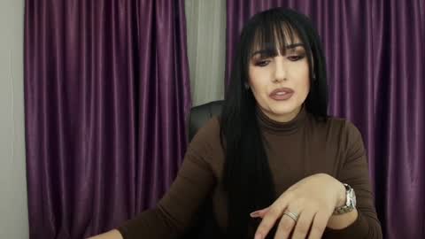 Snapshot of missdyaa chatting on December 28, 9:19 pm Miss online show from December 28, 9:19 pm