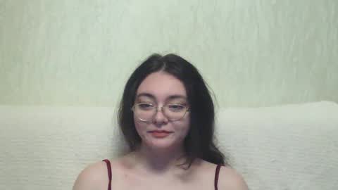 missis mona online show from January 11, 7:05 pm