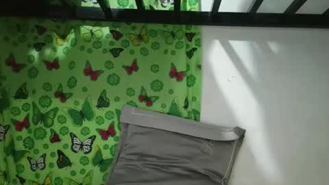 Jona online show from April 19, 3:45 pm